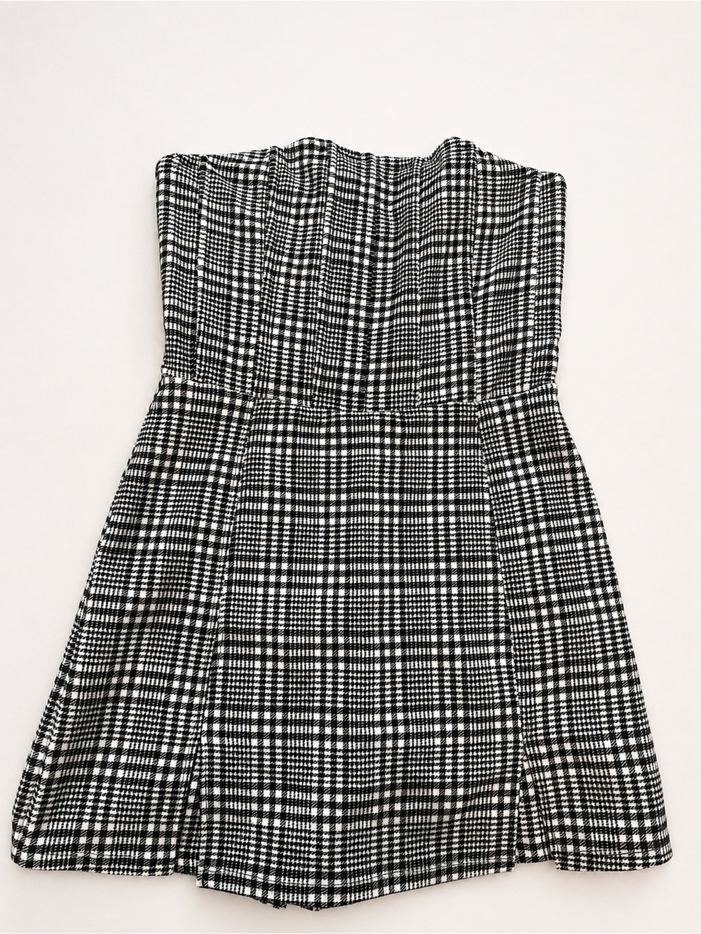 Windsor black and white plaid strapless romper✨